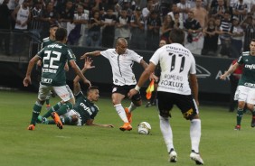 Corinthians brigou at o final, mas saiu derrotado pelo Palmeiras em plena Arena lotada