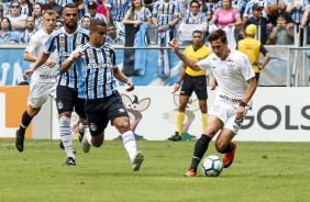 Mateus Vital foi titular contra o Grmio, pelo Campeonato Brasileiro