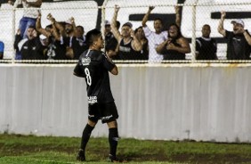 Roni comemora muito seu gol contra o Sinop, pela Copinha 2019