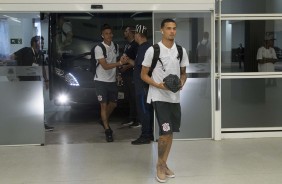 Thiaguinho chega  Arena Corinthians para jogo contra o So Caetano, pelo Campeonato Paulista