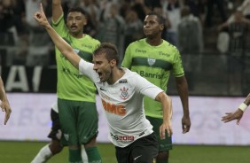 Zagueiro Henrique deixa seu gol na partida contra o Avenida-RS