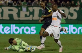 Vagner Love foi titular diante a Chapecoense, pela Copa do Brasil