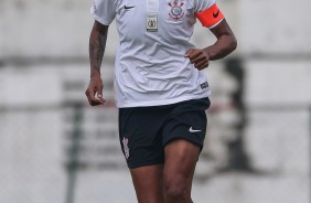 A capit Grazi no duelo contra a Portuguesa, pelo Campeonato Paulista Feminino