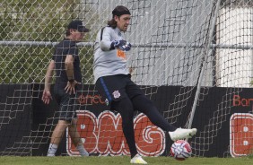 Goleiro Cssio no treinamento que prepara o time para jogo decisivo contra o Santos