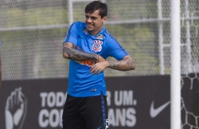 Lateral Fagner durante treino que prepara o Corinthians para embate eliminatrio contra o Santos