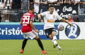 Danilo Avelar no jogo contra o So Paulo, pela final do Campeonato Paulista 2019