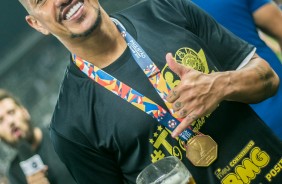 Ralf exibe a medalha de Campeo Paulista 2019