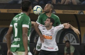 Mauro Boselli na partida contra a Chapecoense, na Arena Corinthians, vlida pela Copa do Brasil