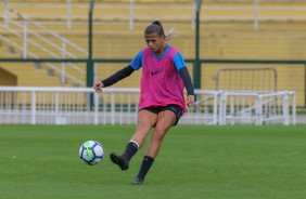 Zagueira Giovanna no treinamento do Corinthians Futebol Feminino desta tera-feira