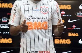 Matheus Jesus  oficialmente apresentado como jogador do Corinthians