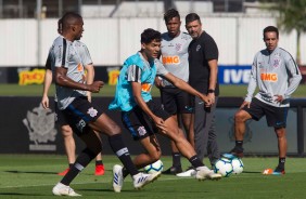 Jogadores treinam no CT Joaquim Grava para amistoso contra o Botafogo-SP