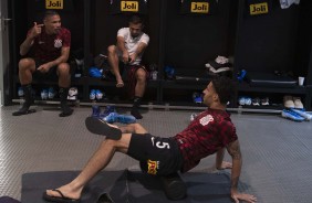 Gabriel, Urso e Sornoza no vestirio do Maracan antes do jogo contra o Fluminense