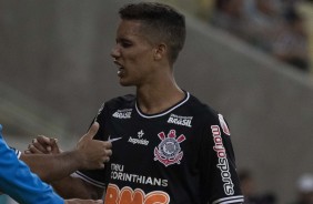 Jovem Pedrinho durante duelo contra o Fluminense, pela Sul-Americana, no Maracan