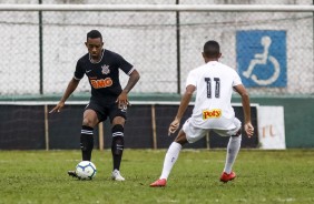 Ruan no jogo contra o Santos pelo Brasileiro Sub-20