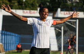 Grazi comemorando gol contra o Juventus, pelo Paulista Feminino 2019