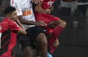 Ren durante partida contra o Athletico-PR, pelo Brasileiro, na Arena Corinthians