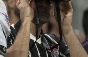 Torcedores durante partida contra o Athletico-PR, pelo Brasileiro, na Arena Corinthians