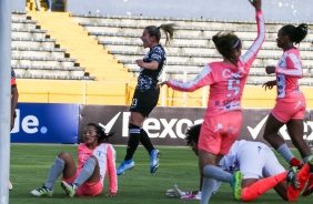 Cacau comemora vitria sobre o Club aas, na estreia da Libertadores Feminina