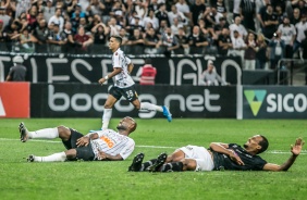 Vagner Love durante clssico contra o Santos, na Arena Corinthians