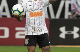 Michel durante jogo contra o Santos, na Arena Corinthians, pelo Brasileiro