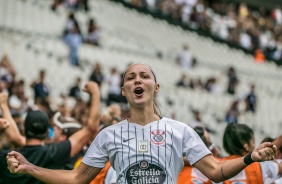 Crivelari comemora seu gol contra o So Paulo, pelo Campeonato Paulista Feminino