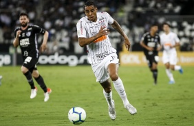 Gustavo na derrota para o Botafogo, pelo Brasileiro, no estdio Nilton Santos