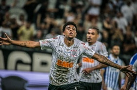 Atacante Gustavo marcou um dos gols do Corinthians contra o Ava
