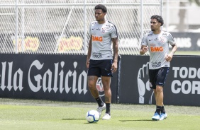 Gustavo e Gabriel no ltimo treinamento do Corinthians antes do jogo contra o Atltico Mineiro