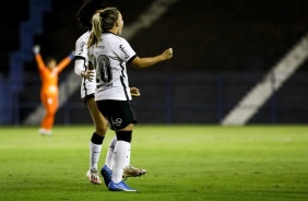 Andressinha comemorando seu gol no jogo entre Corinthians e Real Braslia, pelo Brasileiro Feminino