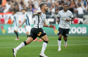 Renato Augusto empatou o jogo entre Corinthians e Grmio, pelo Brasileiro