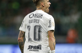 Rger Guedes festejando o gol marcado pelo Corinthians no Drbi
