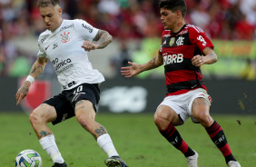 Rger Guedes em ao no jogo do Corinthians contra o Flamengo, pelo Brasileiro 2023