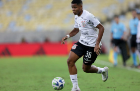 Wesley em ao no jogo do Corinthians contra o Flamengo, pelo Brasileiro 2023
