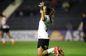 Carol Tavares marcou dois gols na vitria do Corinthians por 11 a 0 sobre o Realidade Jovem