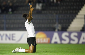 Grazi marcou um hat-trick na vitria do Corinthians por 11 a 0 sobre o Realidade Jovem