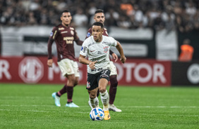 Pedro atuando pelo Corinthians no jogo da Sul-Americanan