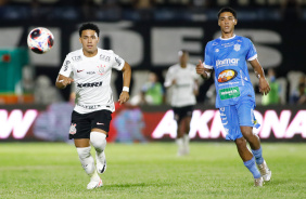 Juninho em ao durante jogo do Corinthians contra o Marlia na Copinha