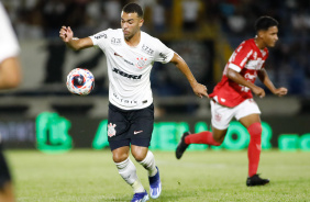 Thomas Lisboa em ao pelo Corinthians contra o CRB