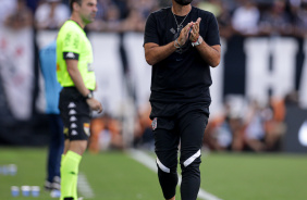 Antnio Oliveira comandando o Corinthians