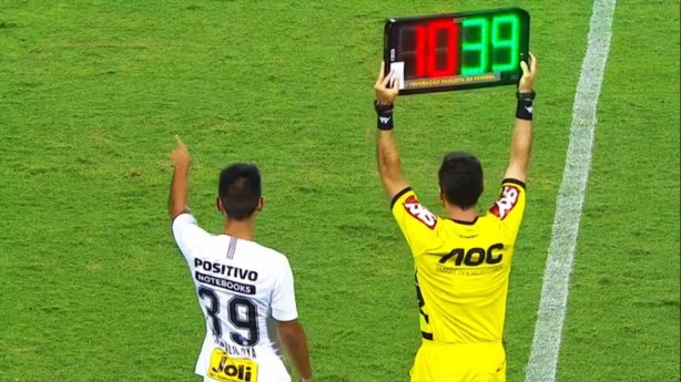 Fabrcio Oya fez sua estreia como profissional do Corinthians