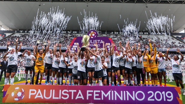 Corinthians conquistou o ttulo do Paulista Feminino na Arena, em Itaquera