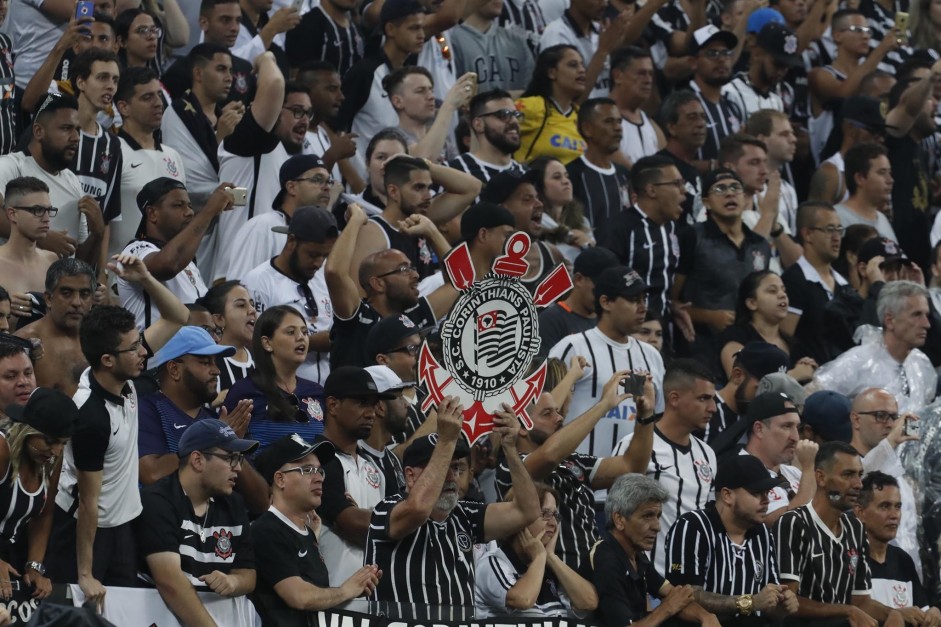 A torcida compareceu em peso na Arena Corinthians para apoiar o time contra o Palmeiras