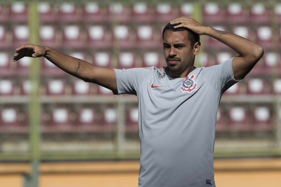 Jnior Dutra deve ser titular do Corinthians no jogo deste domingo, contra o Sport