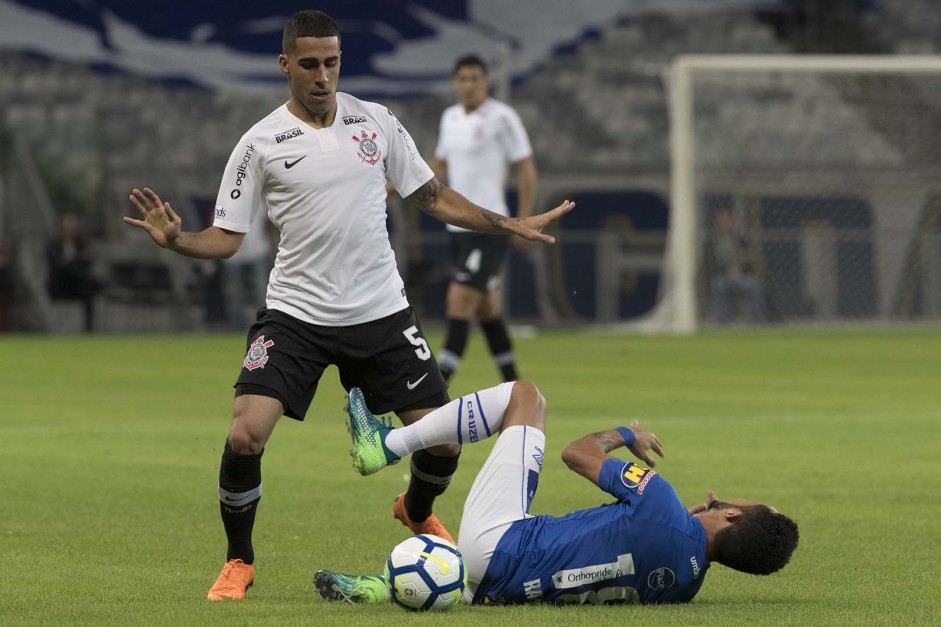 Gabriel durante partida amistosa contra o Cruzeiro