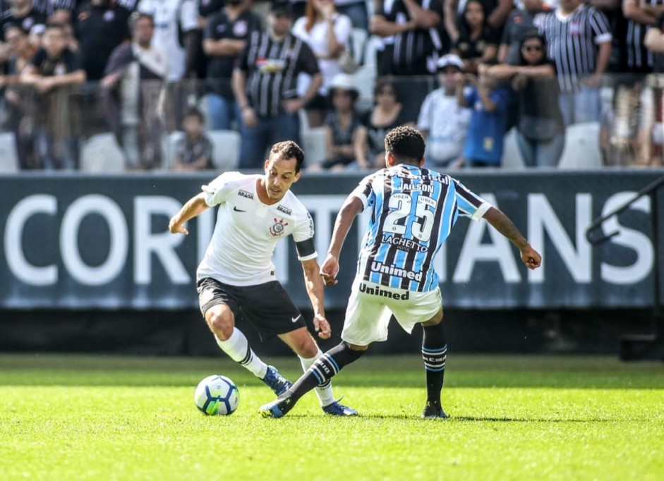 Rodriguinho fez uma partida discreta contra o Grmio, na Arena Corinthians