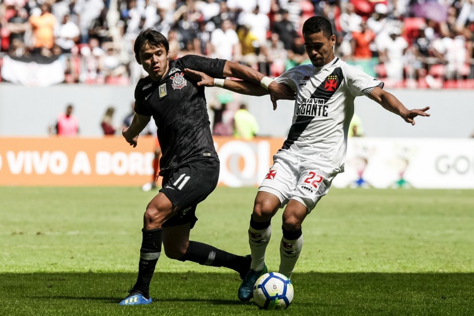 O atacante paraguaio Romero brilhou na vitria por 4 a 1 contra o Vasco