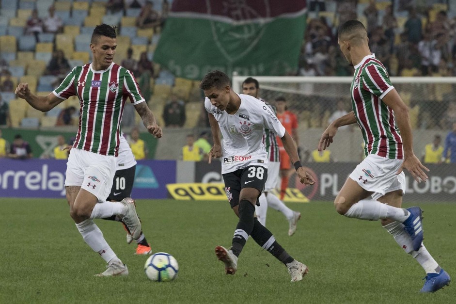 Pedrinho e toda equipe tiveram atuao apagada contra o Fluminense, no Maracan