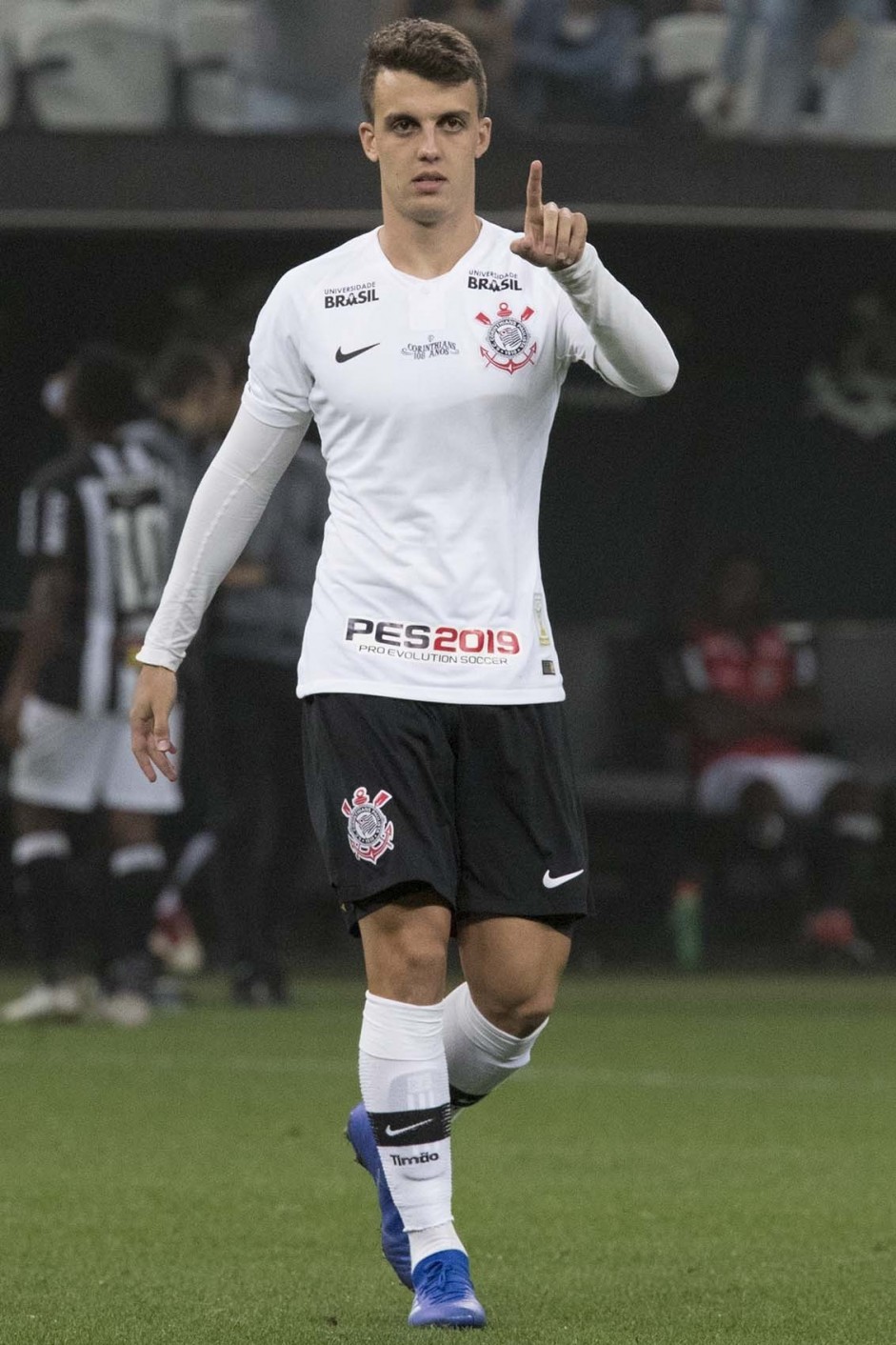 Rodrigo Figueiredo ganhou chance contra o Atltico-MG, na Arena Corinthians