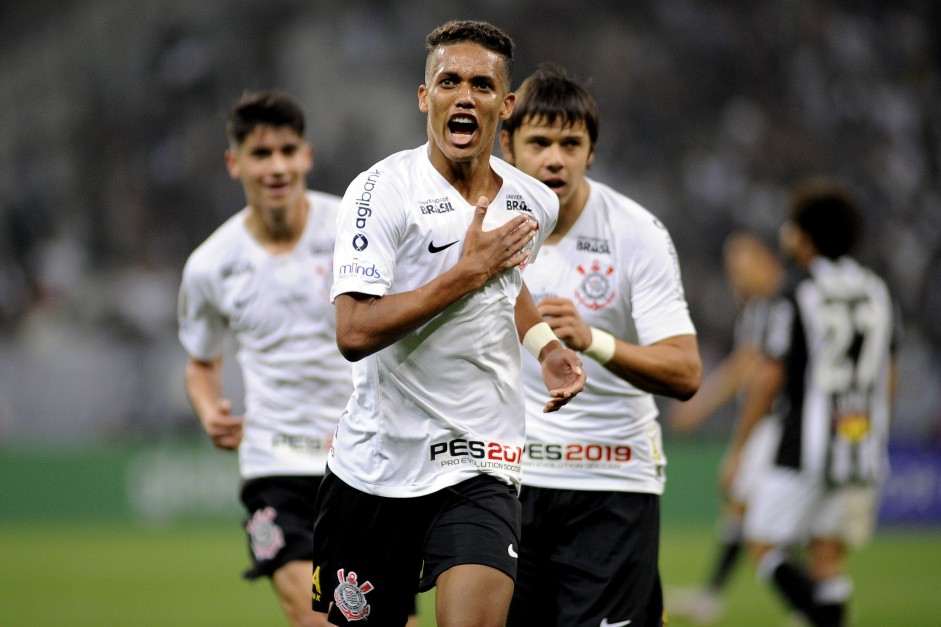 Pedrinho marcou o gol do Corinthians contra o Atltico-MG, pelo Campeonato Brasileiro
