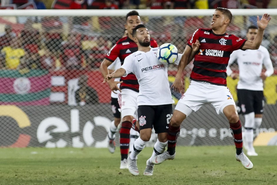 Clayson foi titula contra o Flamengo, no Maracan, pela Copa do Brasil